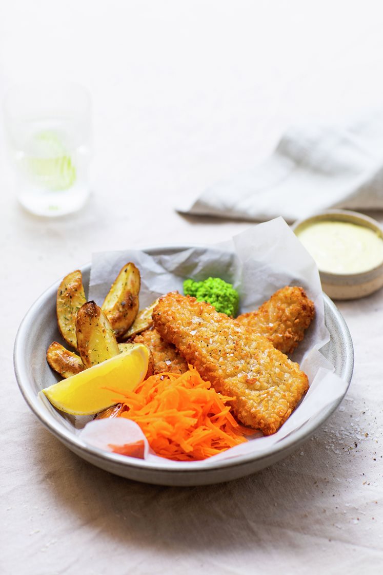 Fish Chips Med Ertepur Og Revet Gulrot Oppskrift Adams Matkasse