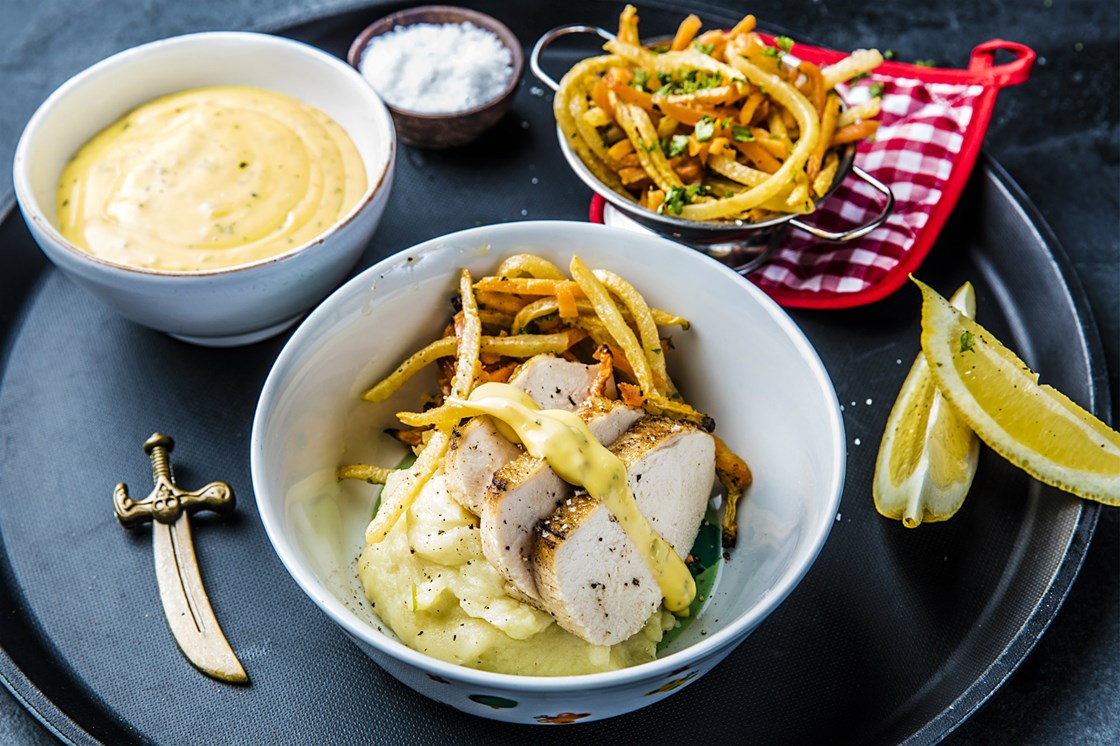 Kyllingbryst med rotgrønnsaker og béarnaise
