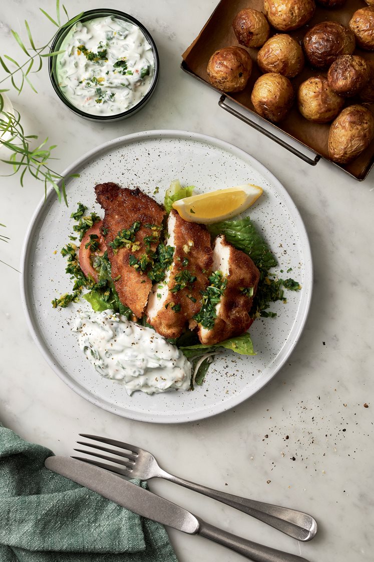 Kyllingeschnitzel med gremolata og rucola-yoghurt