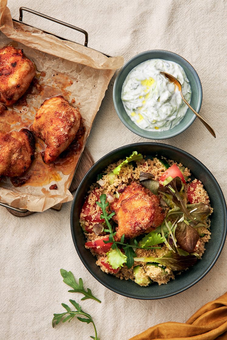 Chilimarinerad kyckling med couscoussallad och gurkyoghurt
