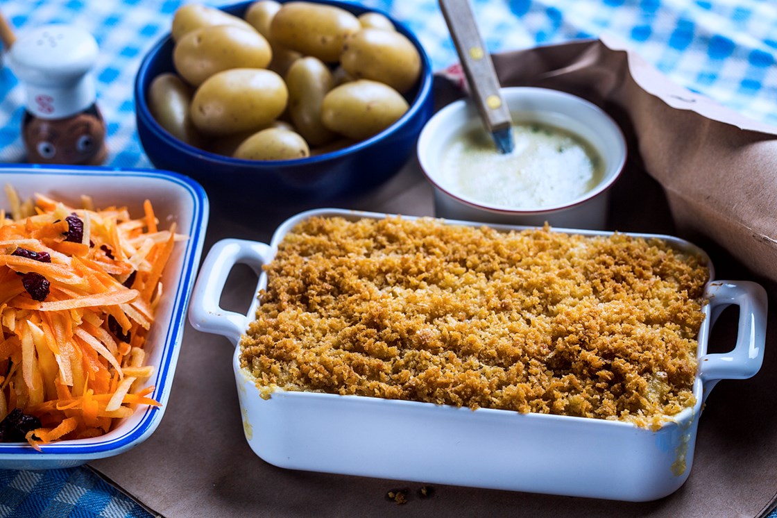 Fiskegrateng med råkost og persillesmør