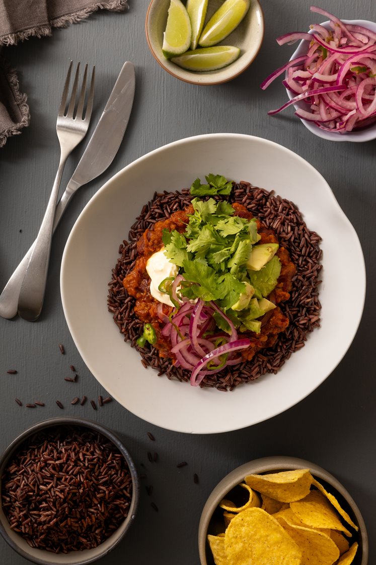 Black ricebowl med færdiglavet chili con carne