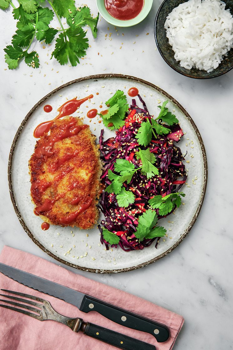 Frasig fläskkotlett med asiatisk kålsallad 