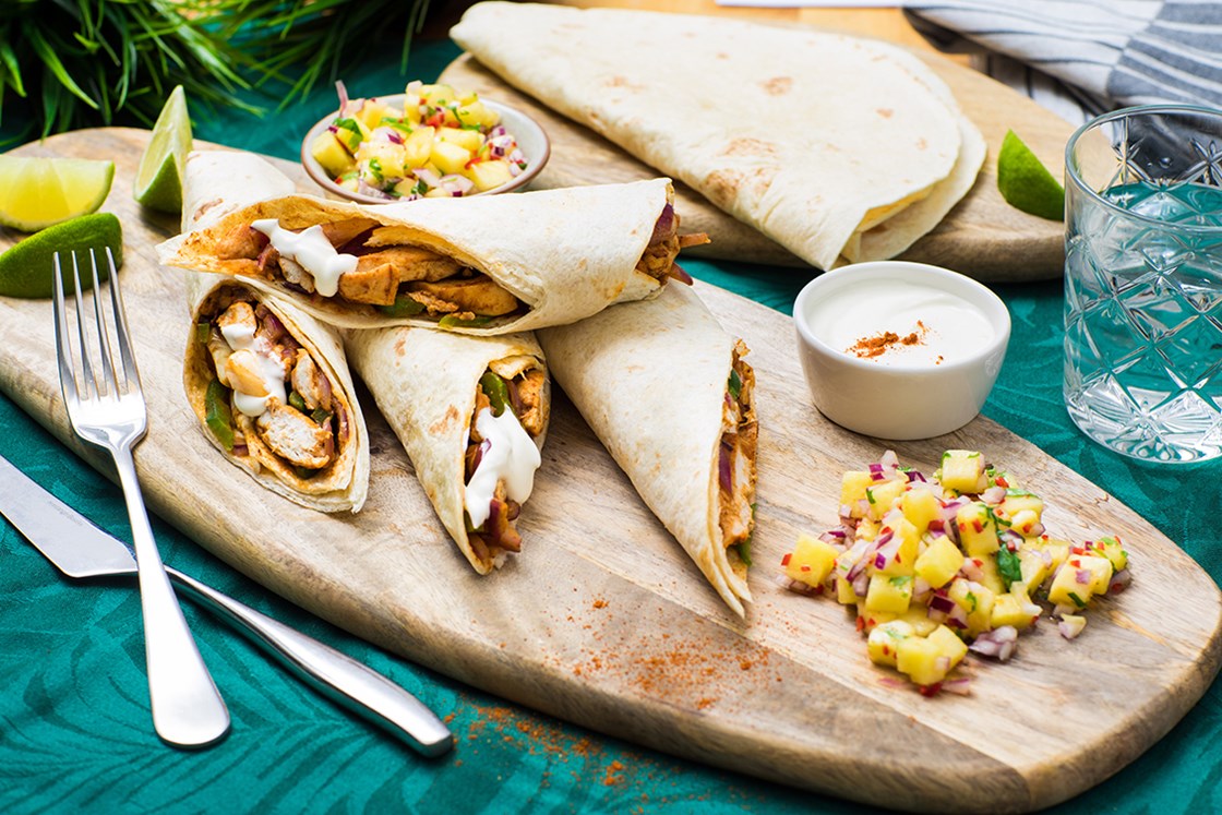Kyllingwraps med hjemmelaget ananassalsa 