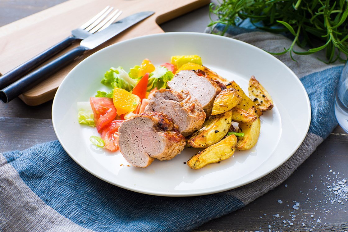 Grillet indrefilet av svin med hoisinglaze og krydderpoteter