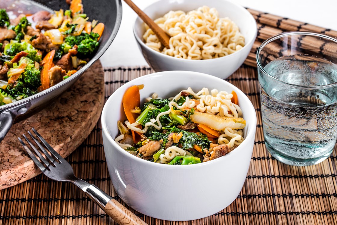 Kyllingwok med nudler