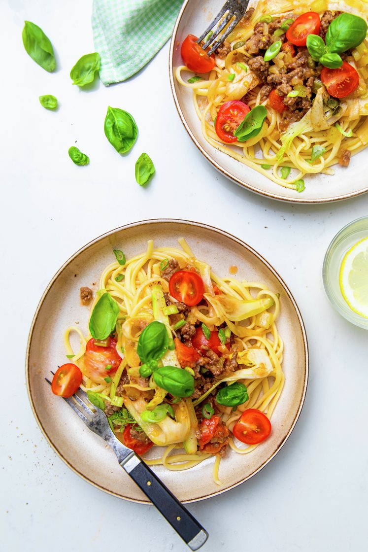 Pasta bolognese med sommergrønt