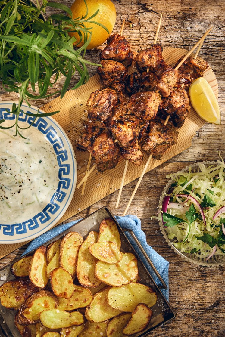 Souvlaki - grillade fläskkarréspett med tzatziki och citron 