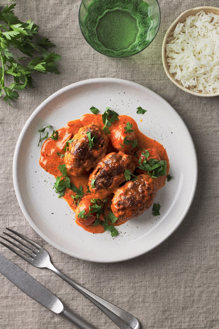 Kebabjärpar i krämig tomatsås