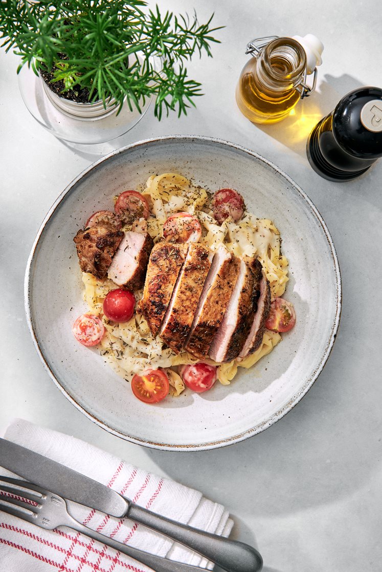 Fläskkotlett med timjansås och linguine