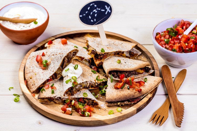 Quesadilla med tomatsalsa 