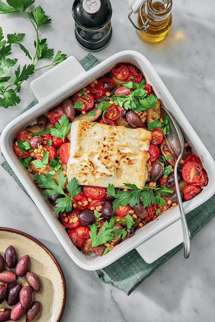 Grekisk pytt med oliver och bakad fetaost