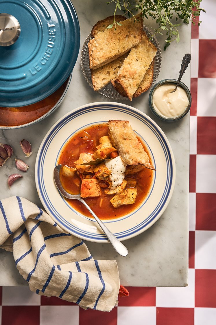 Bouillabaisse - Sydfransk fiskesuppe med fennikel, hvidvin og aioli