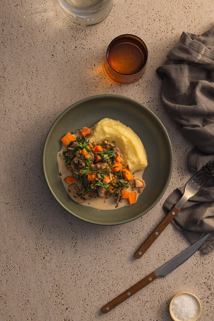 Fransk soppgryte med grønnkål, grønne linser og trøffelpotetmos