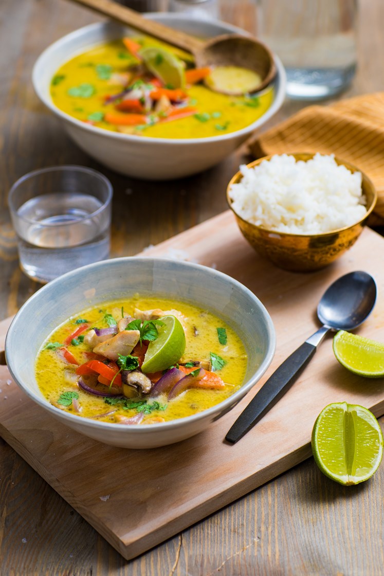 Kylling i grønn curry med sopp, pak choy og jasminris
