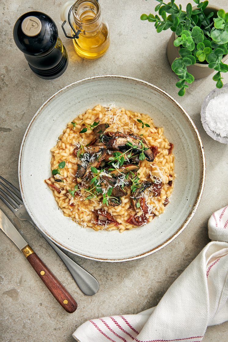 Risotto med soltorkad tomat och timjanstekt portabello