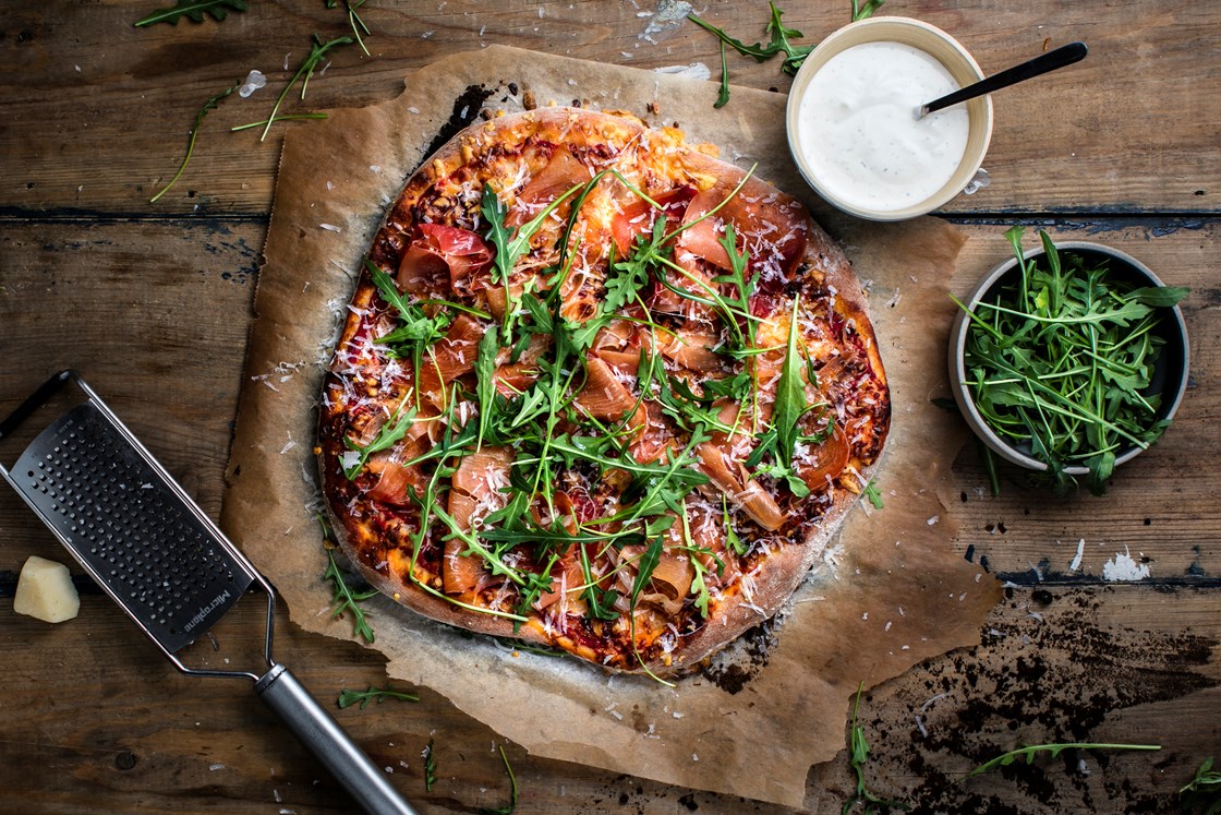 Pizza: Meat Lover og Pizza Serrano