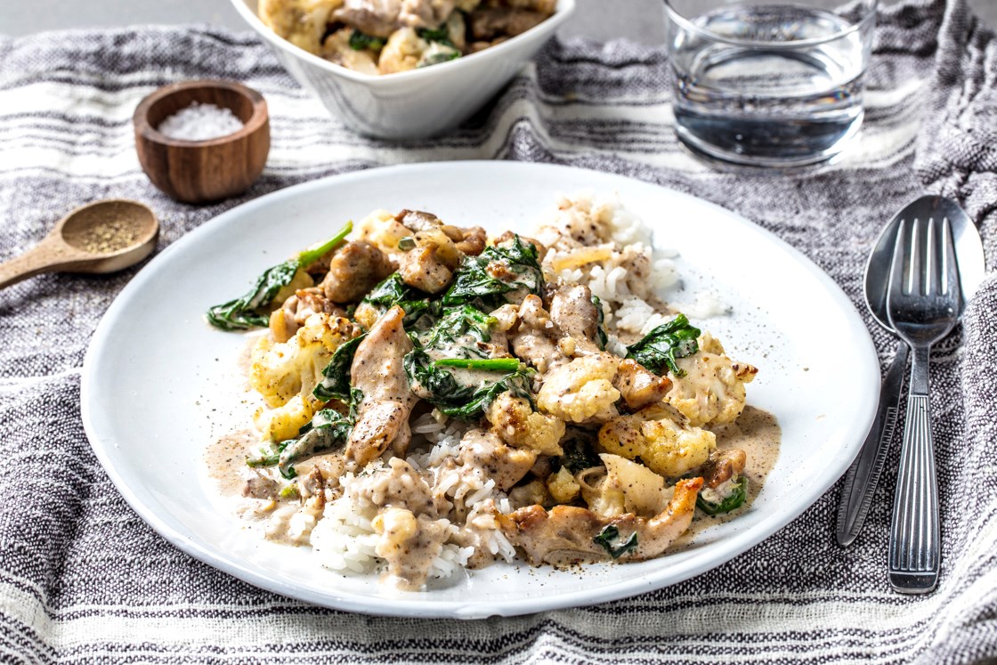 Kylling i kremet garam masala-saus med basmatiris
