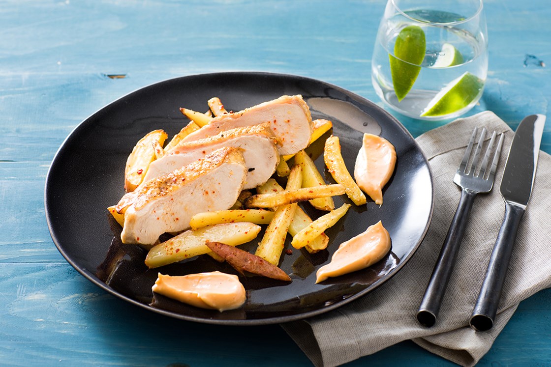 Ovnsbakt kyllingbryst med mango og chilisaus
