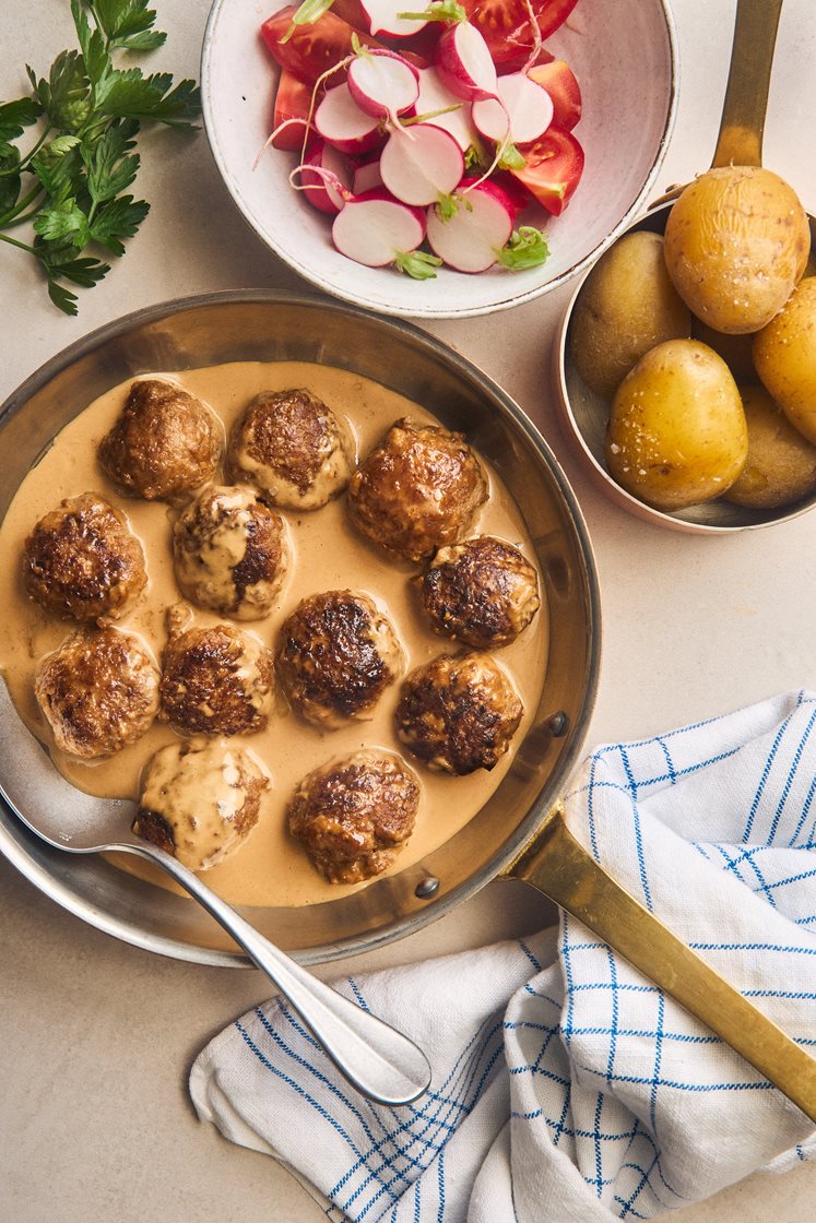 Kalkonköttbullar med brunsås och potatis