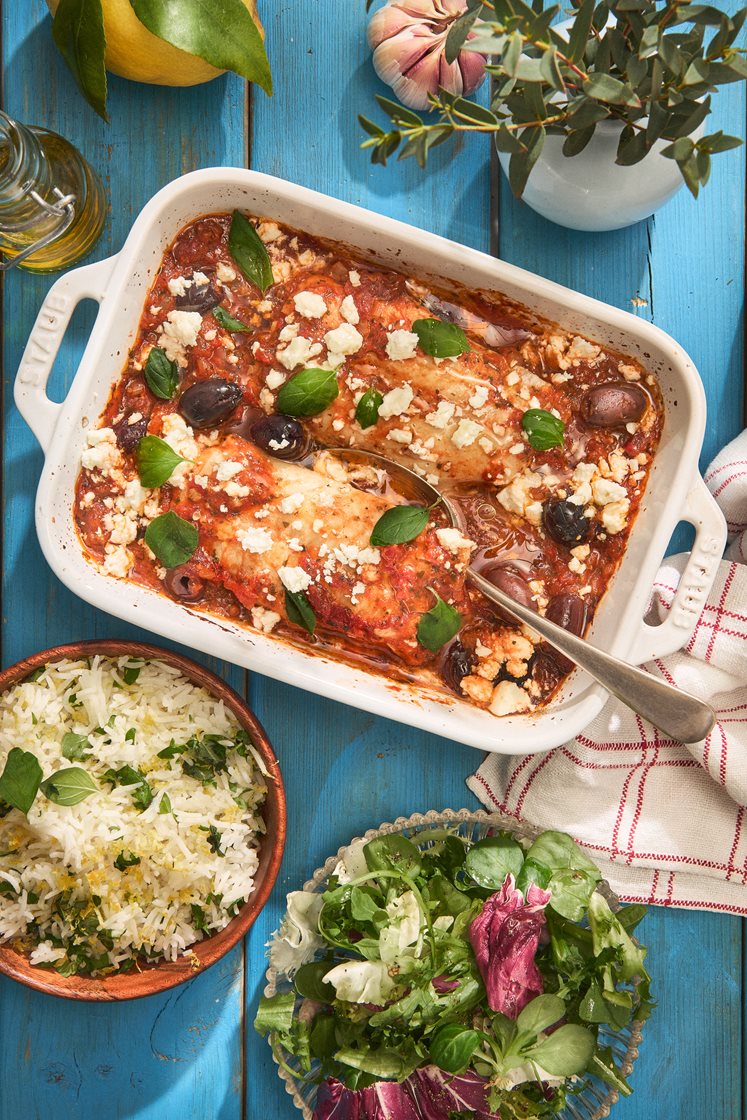 Psari plaki - Tomatbraiseret sej med oliven, salatost og citronris