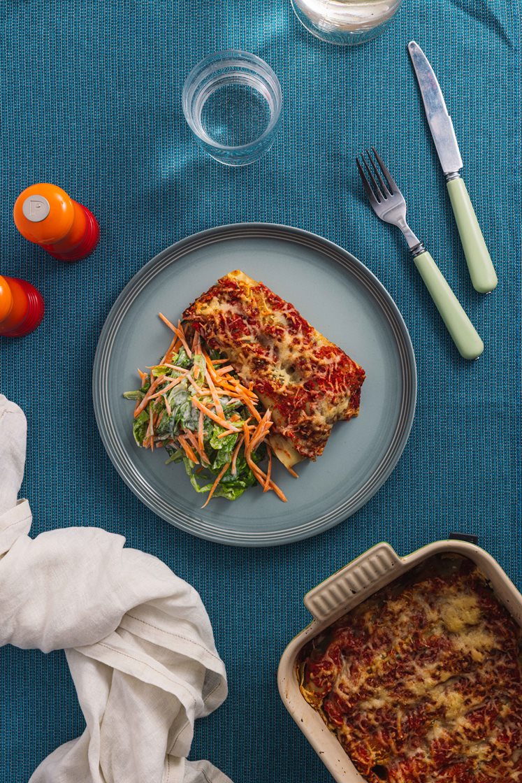 Gratinerte cannelonier med kjøttdeig og spinat og råkostsalat i aioli