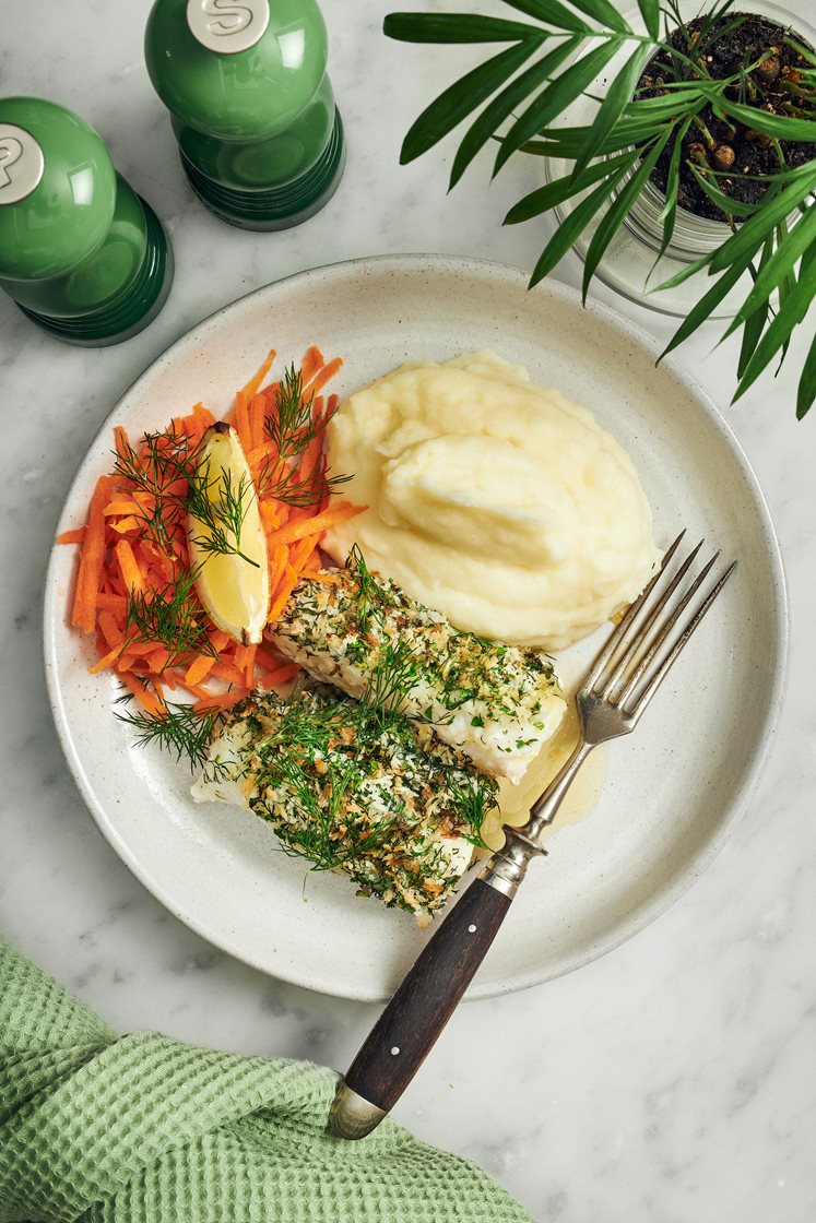 Ört- och pankotoppad torsk med potatismos