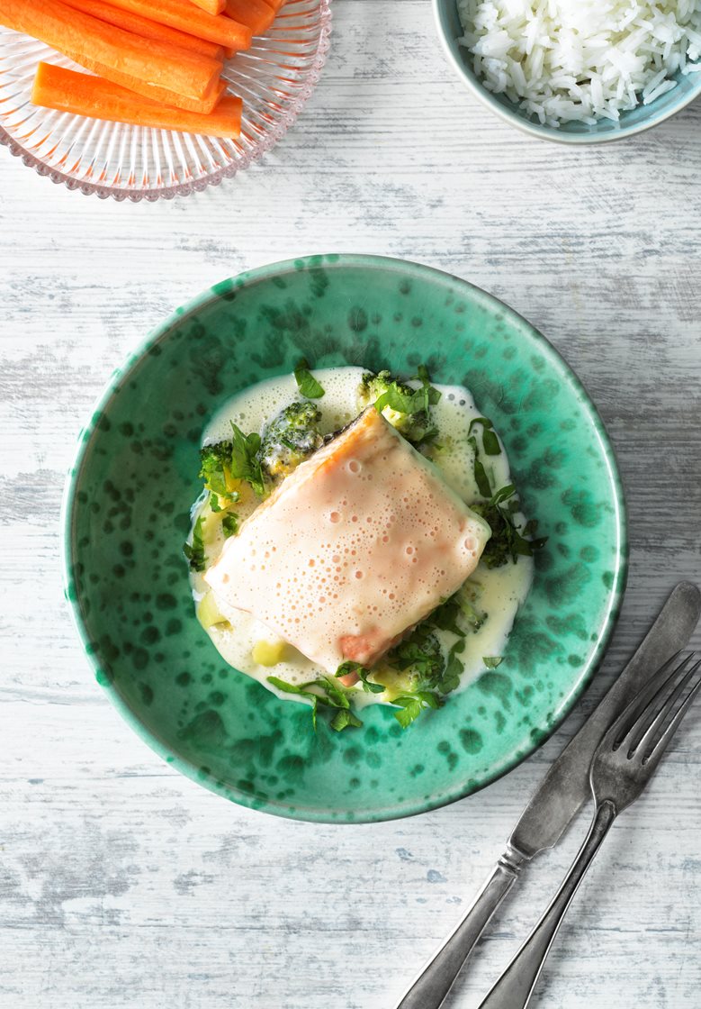Ugnsbakad lax med broccoli, vardagsbeurre blanc och ris