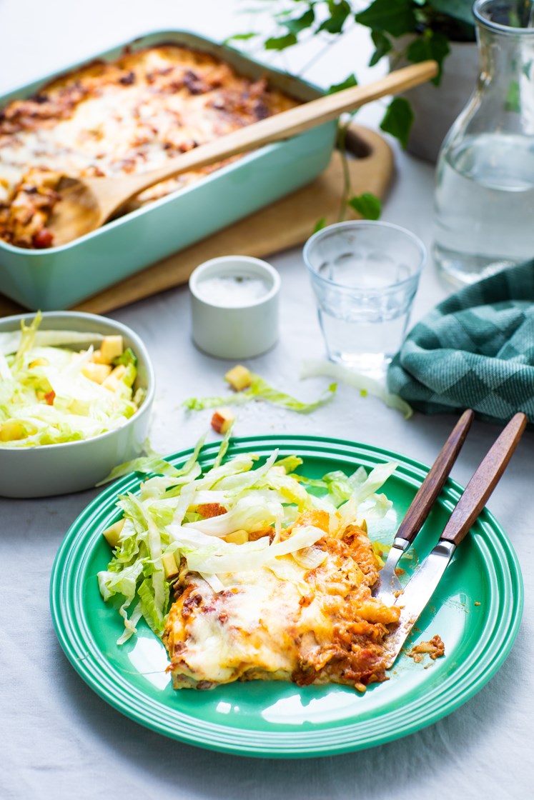 Klassisk lasagne med grønn salat