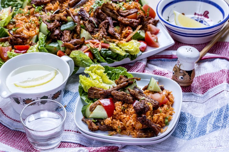 Pulled pork med meksikansk ris og salat