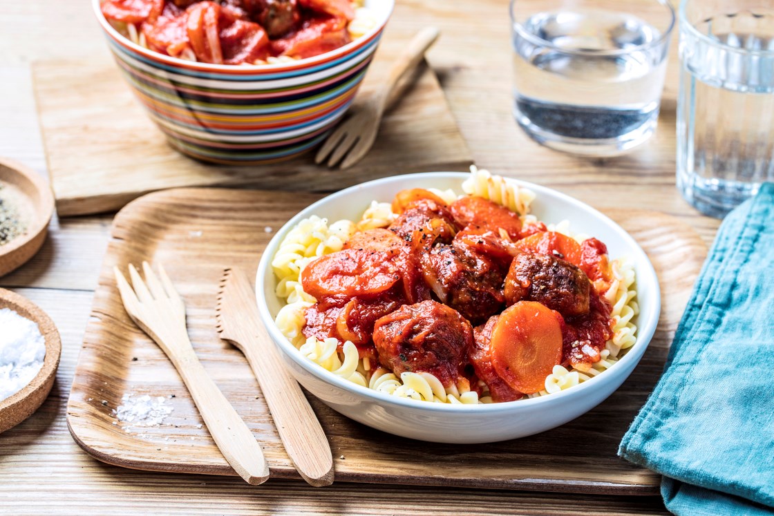 Kjøttboller i tomatsaus med fusilli