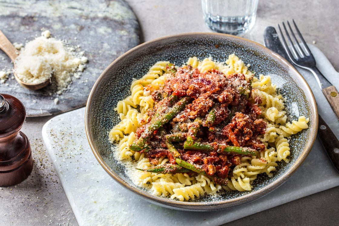 Salsicciapasta med grønne bønner og gran biraghi