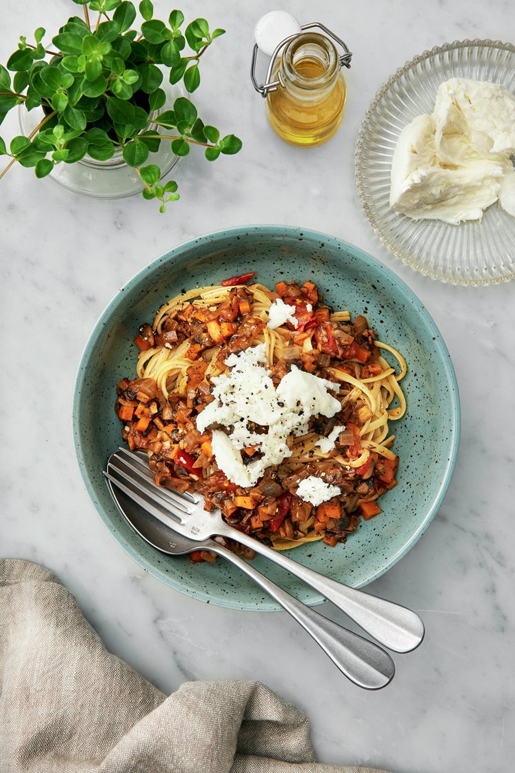 Linguine med svampragu, vitt vin och mozzarella