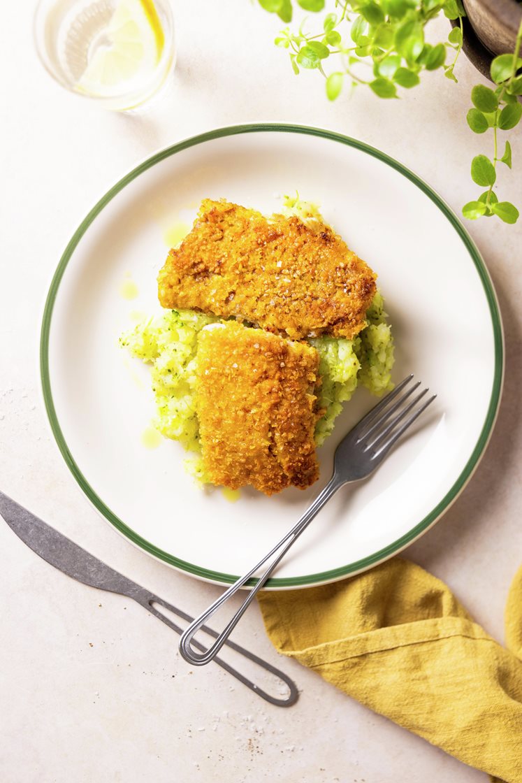 Sprød fisk med broccoli-kartoffelmos