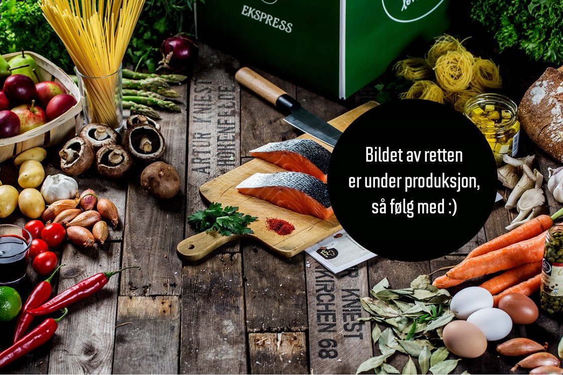 Pasta med selleri, tomatsaus og svinenakke