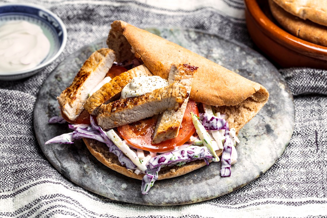 Middelshavsstekt svin med coleslaw av rødkål