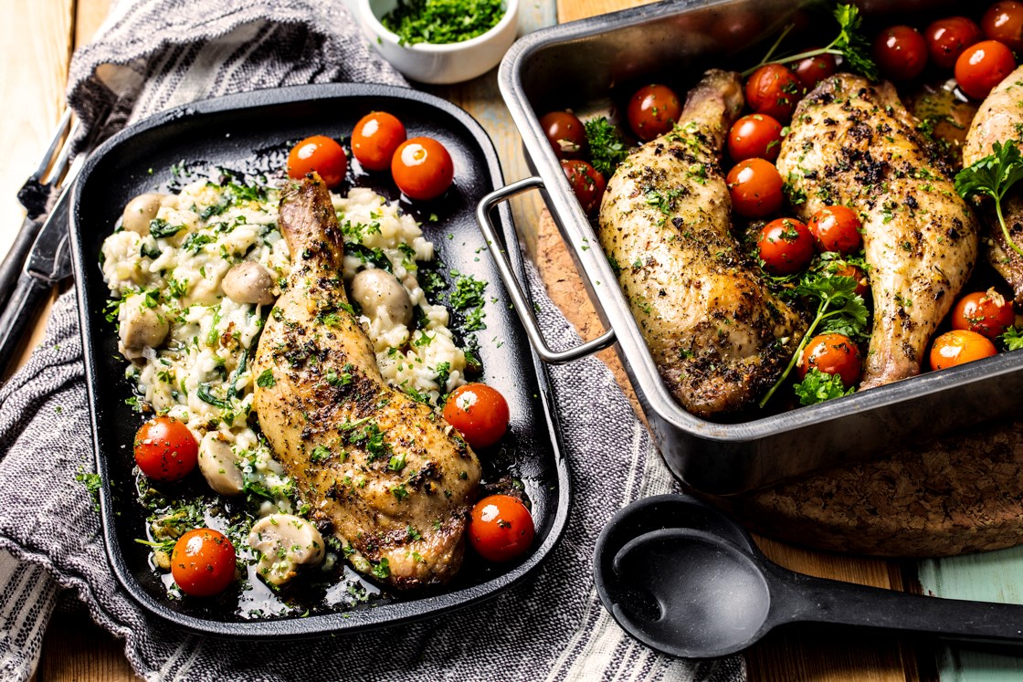 Kyllinglår med bakte tomater og risotto