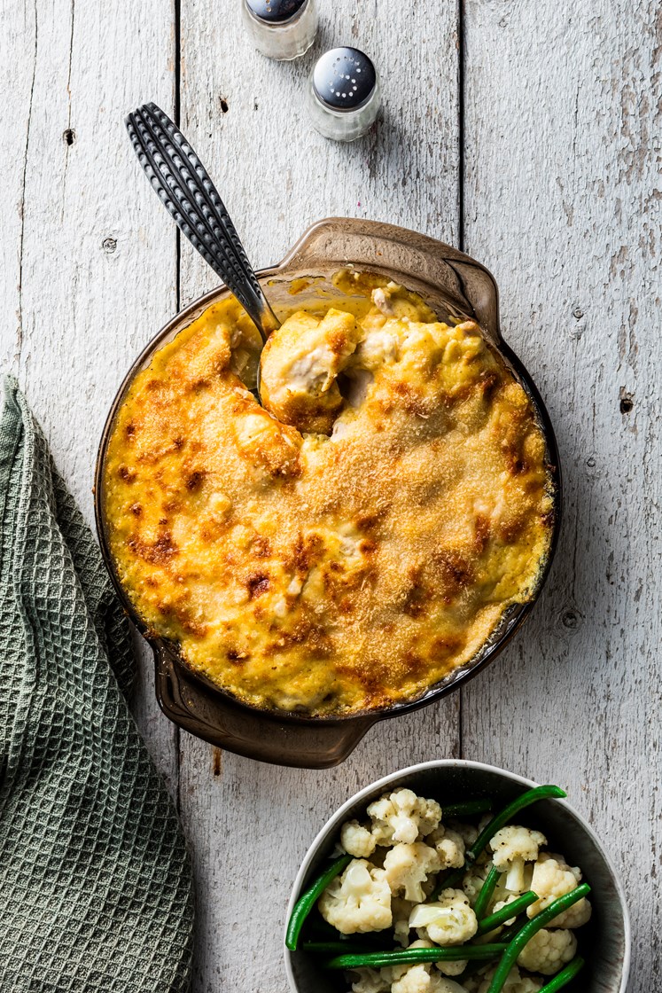 Potetgrateng med kylling, kormasaus og smørdampede grønnsaker