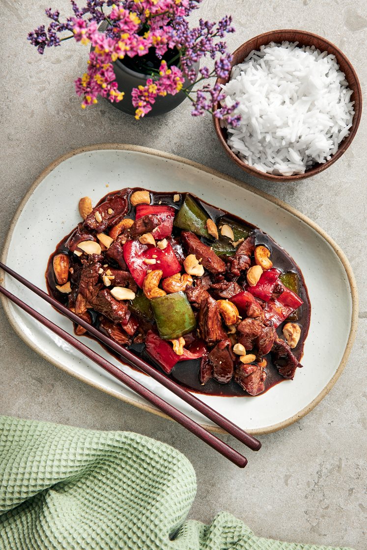 Kinesisk kalkonwok med cashewnötter och paprika