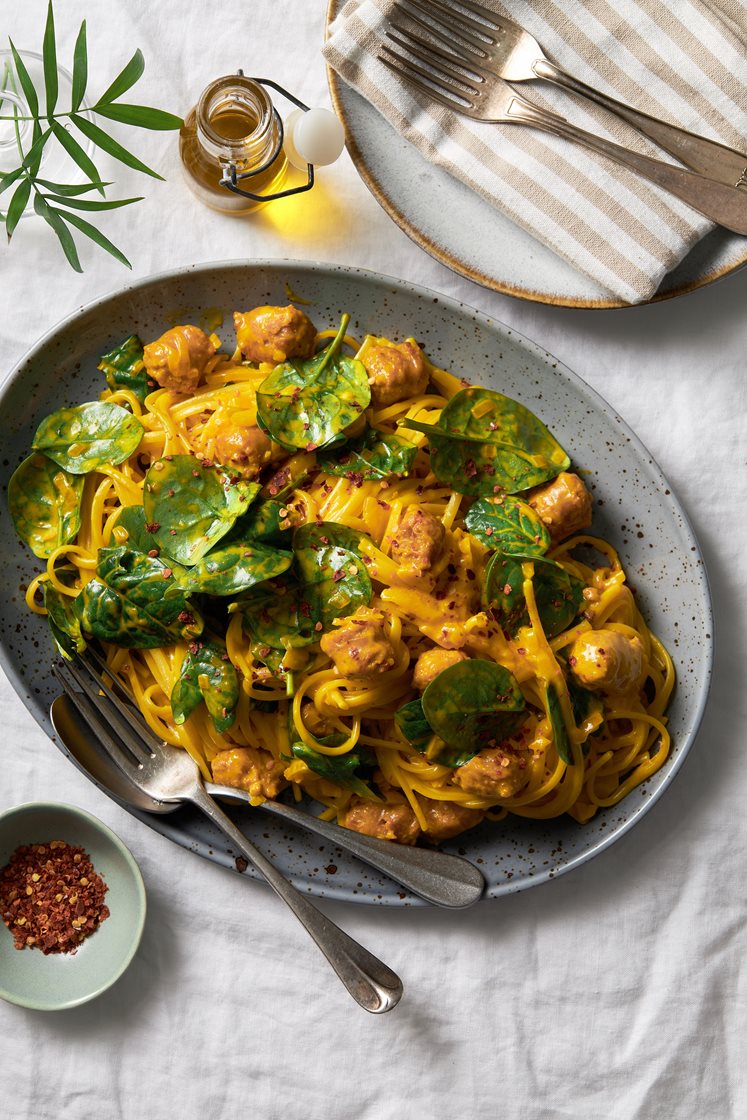 Krämig linguine med saffran, salsiccia och fänkål