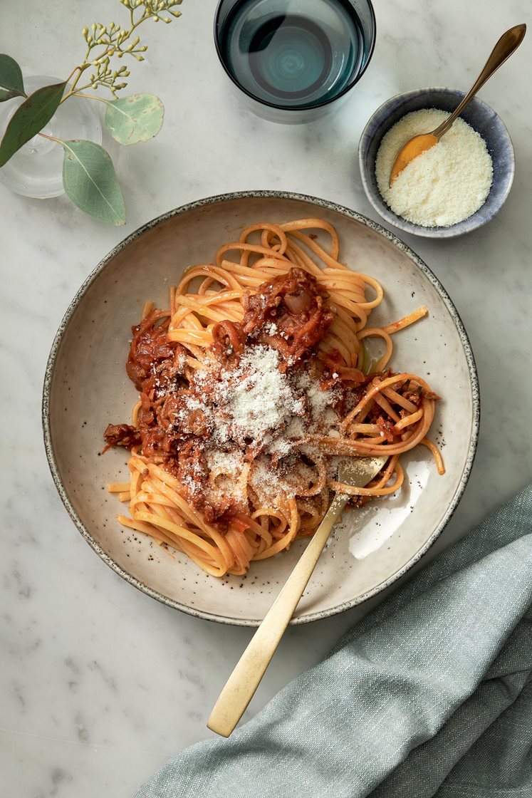 Mustig bolognese med linguine