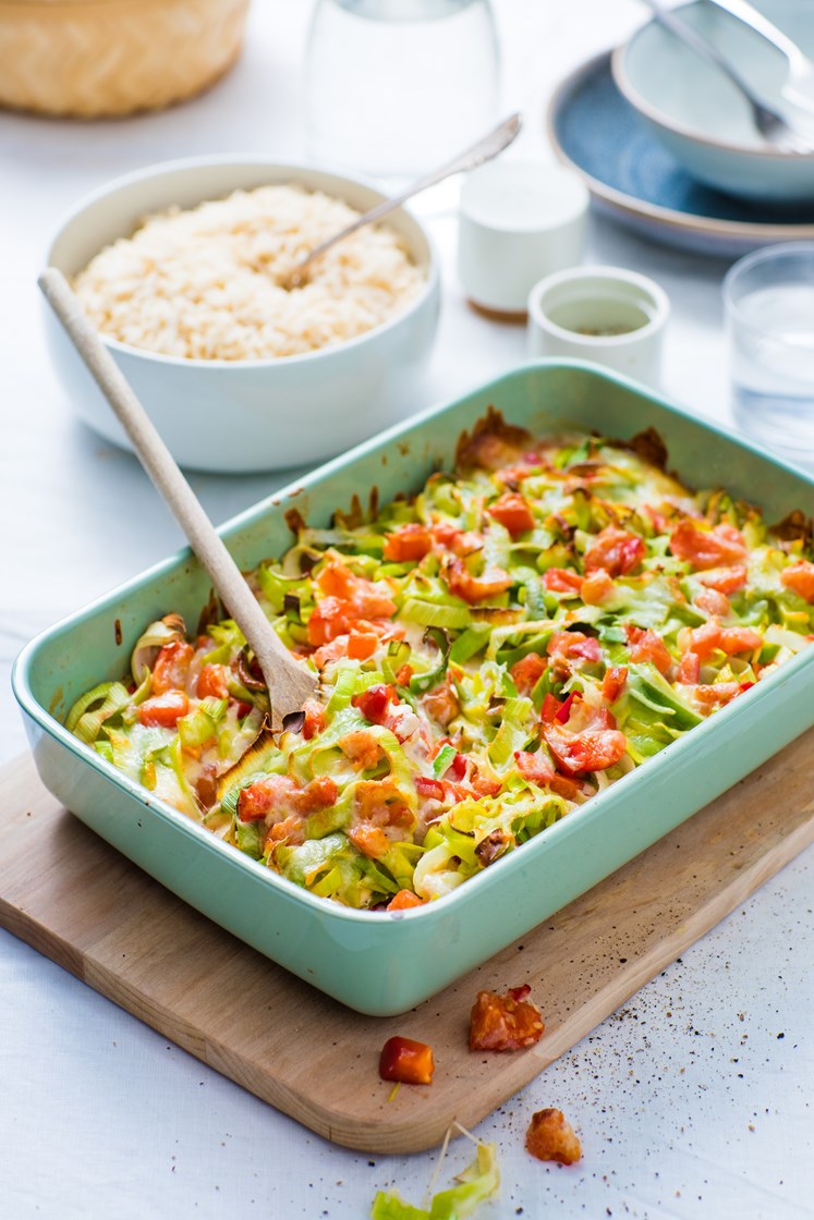 Fisk i form med purre, paprika og villris