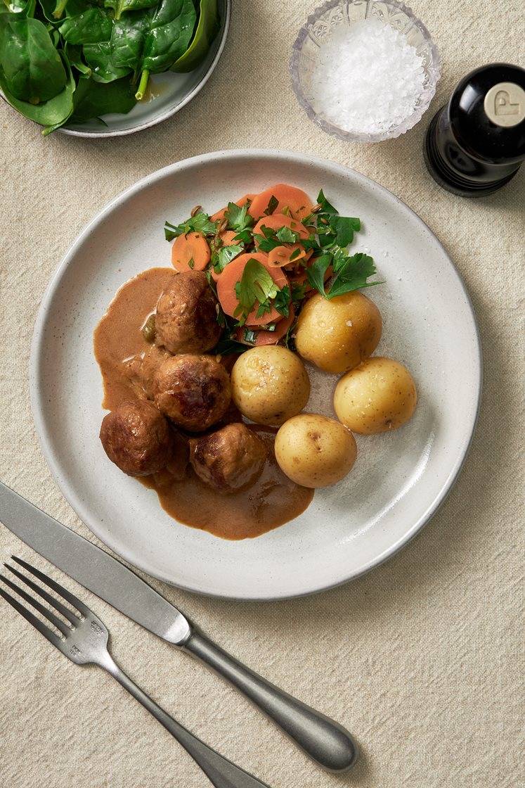 Kalkonköttbullar med senapssås och picklade morötter