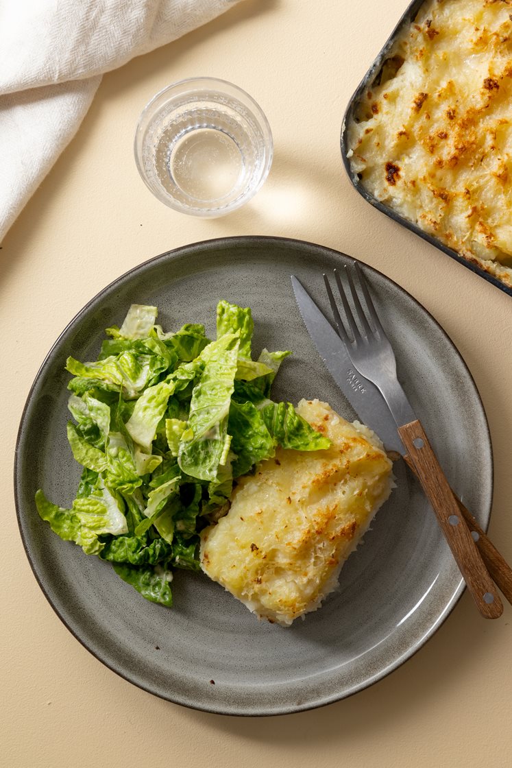 Brandade af torsk med grøn salat og sennepsvinaigrette