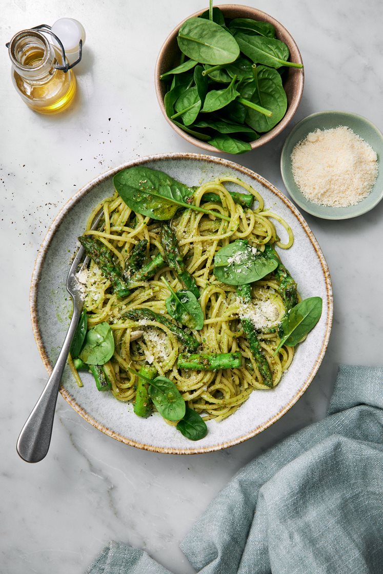 Pasta verde med sparris och pumpakärnor - Linas Matkasse