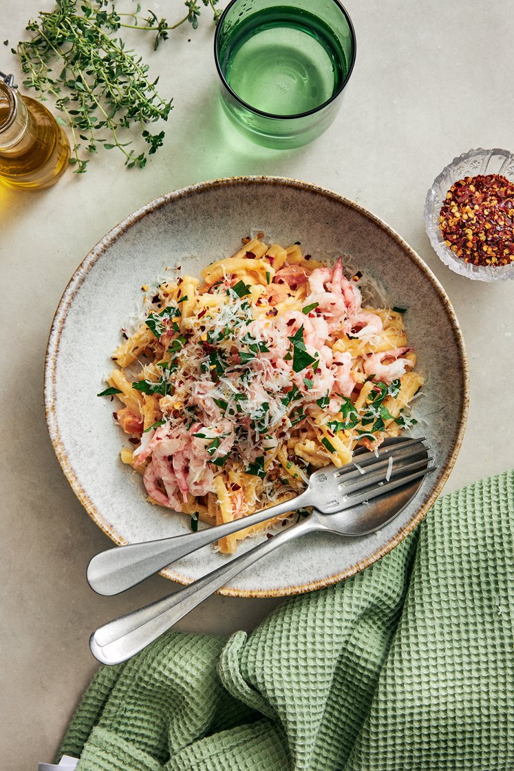 Cremet rejepasta med chili, tomat og persille