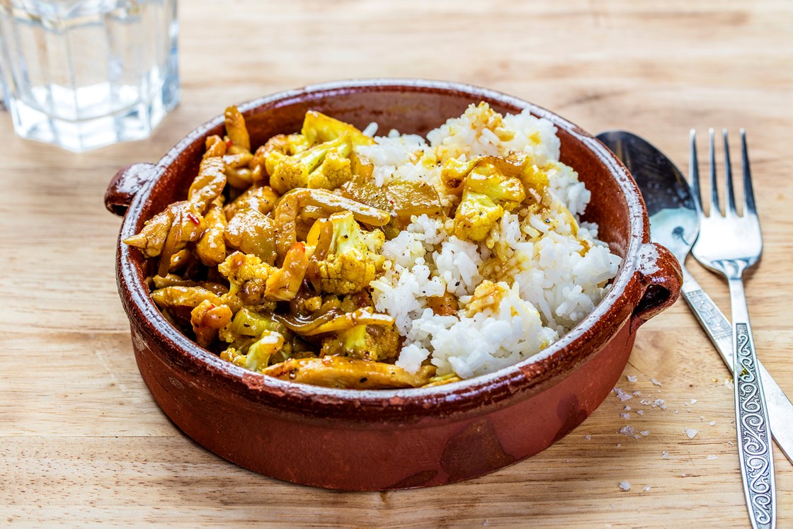 Kyllingwok med sweet chilisaus og ris