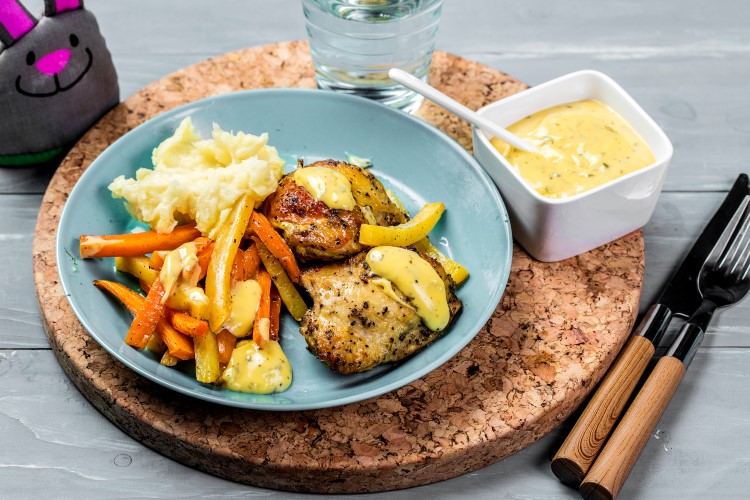 Bakt kyllinglår med rotgrønnsaker og bearnaise