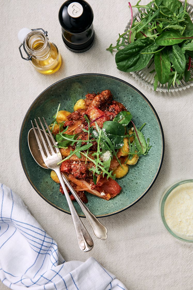 Chorizoragu med frasig gnocchi och pecorino