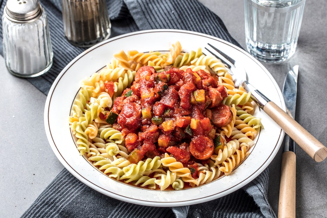 Pasta med tomatsaus og chipotlepølse